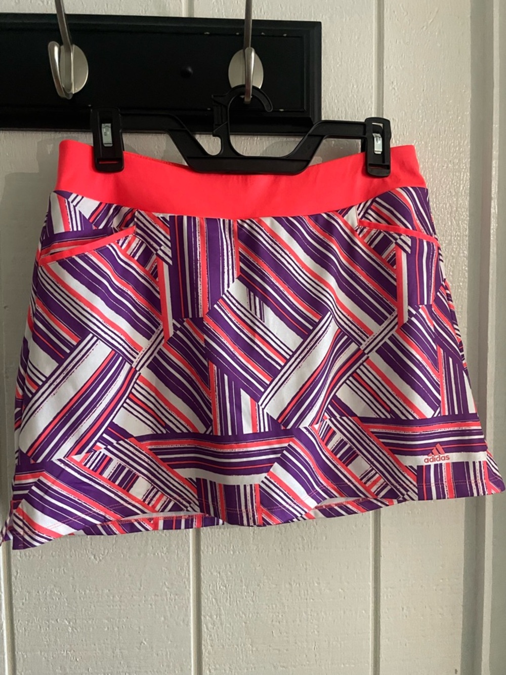 ADIDAS NWT Girl’s Purple & Orange Skort - L